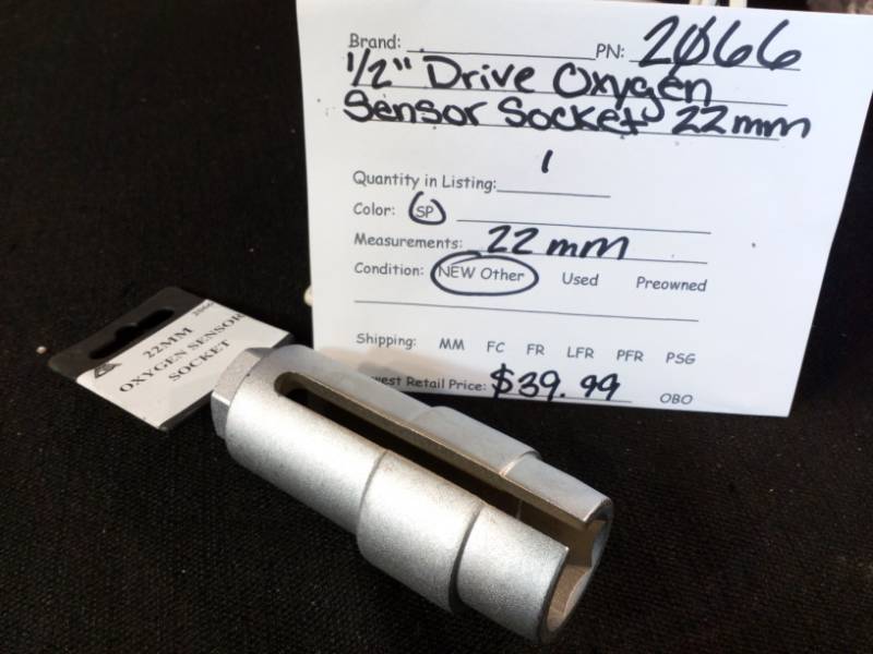 lot 73 image: 12 Drive Oxygen Sensor Socket 22mm