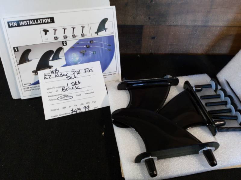 lot 80 image: WB EZ Rider 70 Fin Set