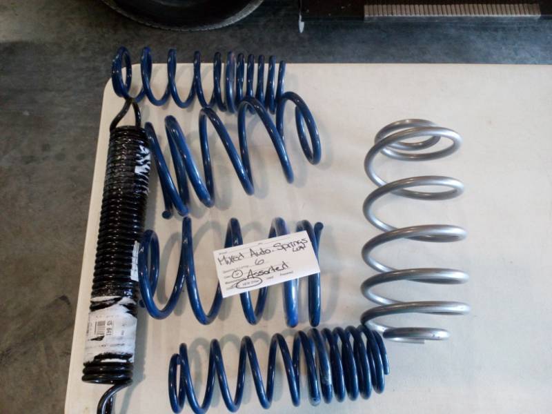lot 121 image: Mixed Automotive Springs Lot