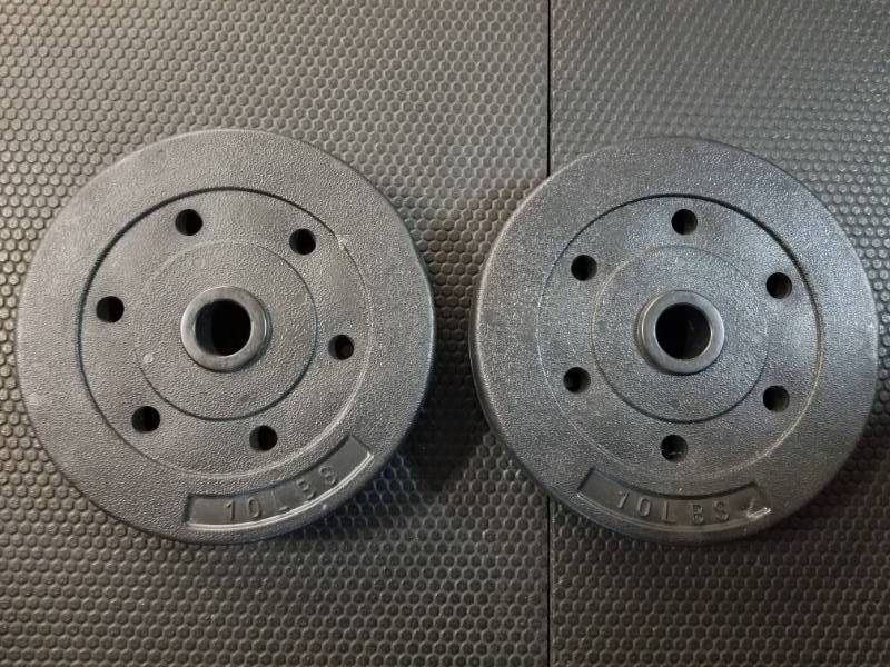 lot 1722 image: 10 LB Weight Set