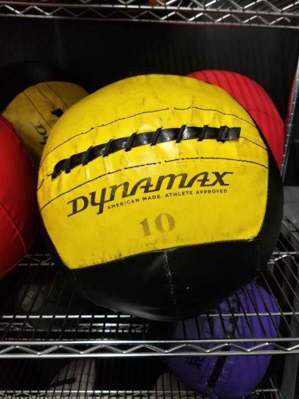 lot 1767 image: Dynamax 10lb Medicine Ball