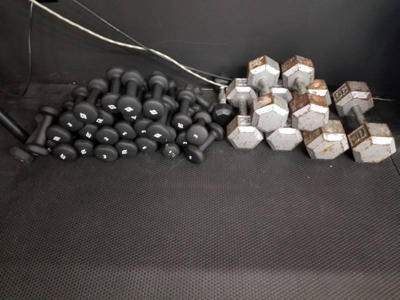 lot 1788 image: Lot of Various Dumbbells
