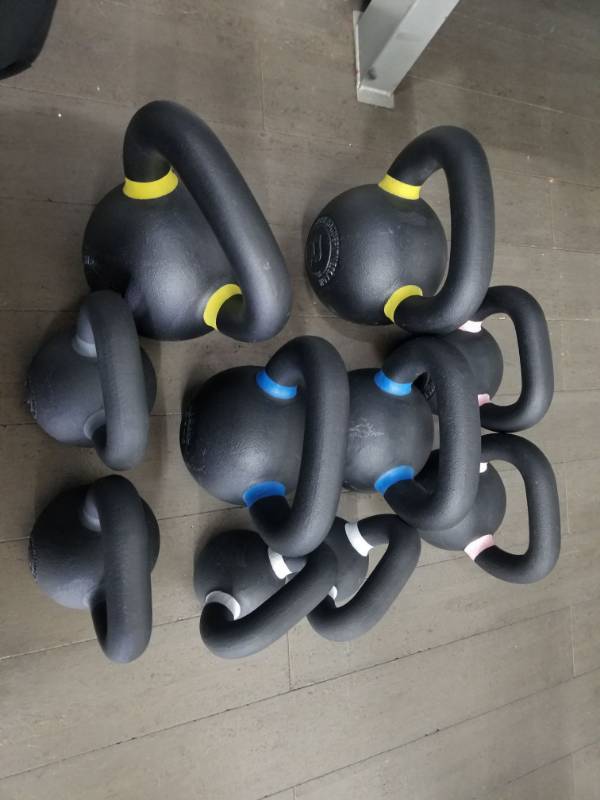 lot 1837 image: 5 Sets of Rogue Kettlebells