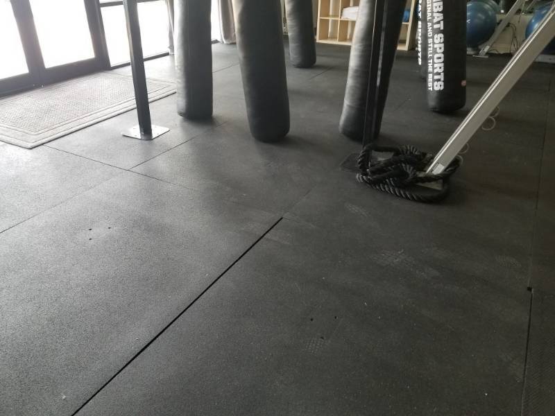 20 Mats Of Rubber Flooring 4ft X 6ft Fitness Center Liquidation 20 Mats Of Rubber Flooring 4ft X 6ft