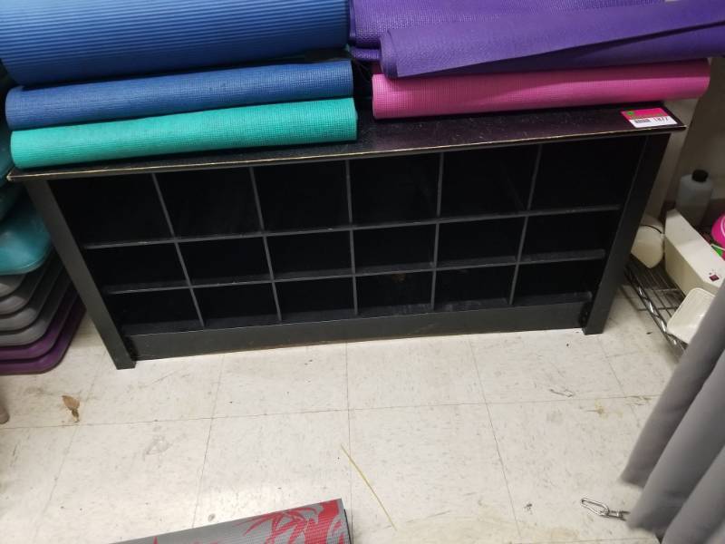 lot 1878 image: Black Cube Organizer