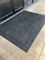 lot 9014 image: 2 IndoorOutdoor Carpet Mats 8 x 10ft