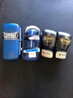 lot 9008 image: Boxing Pads and Gloves