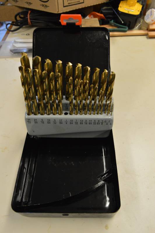 lot 6829 image: Drill Bit Index and Bits