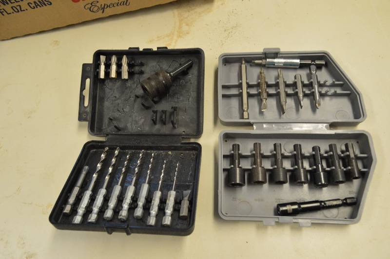 lot 6872 image: 2 Bit Sets - Drill Bit and Nutdriver