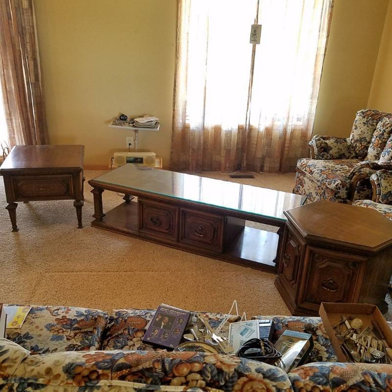 lot 6920 image: 3 piece living room tables