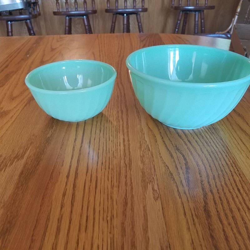 lot 6932 image: 2 Fire King Mixing Bowls