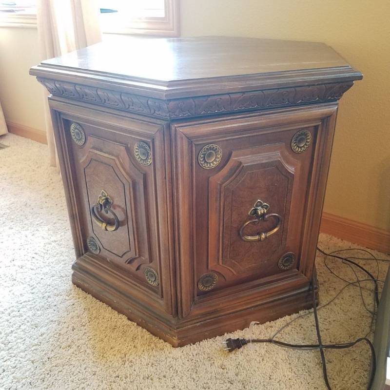 lot 6949 image: Hexagon End Table