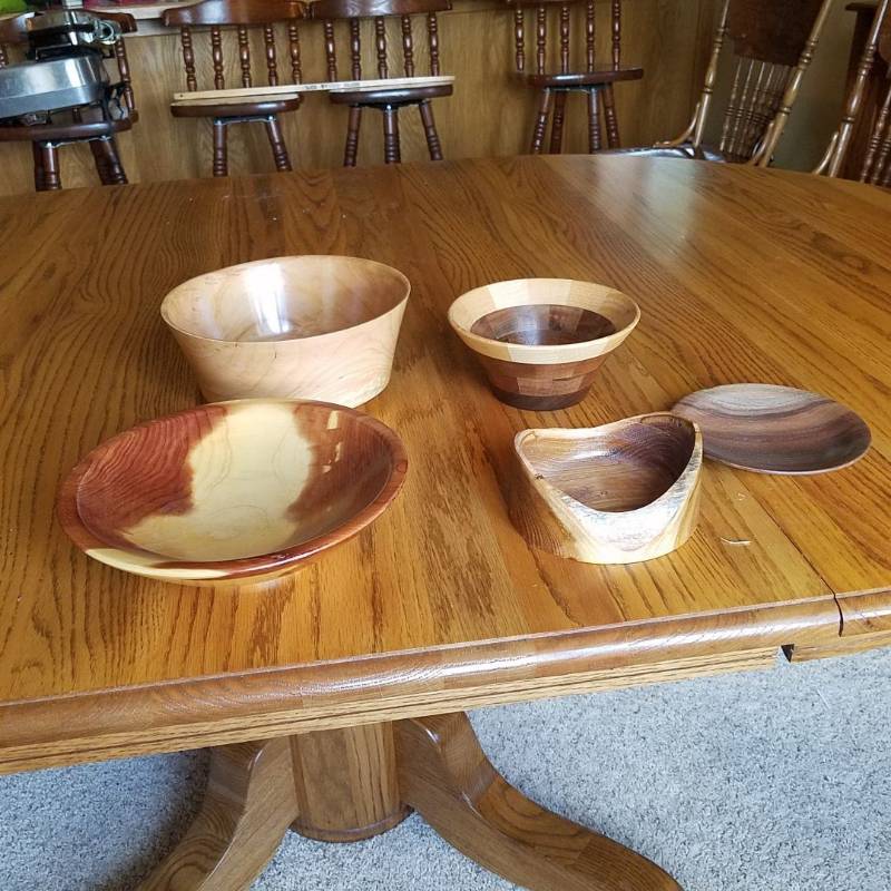 lot 6952 image: 5 pieces of turned wood