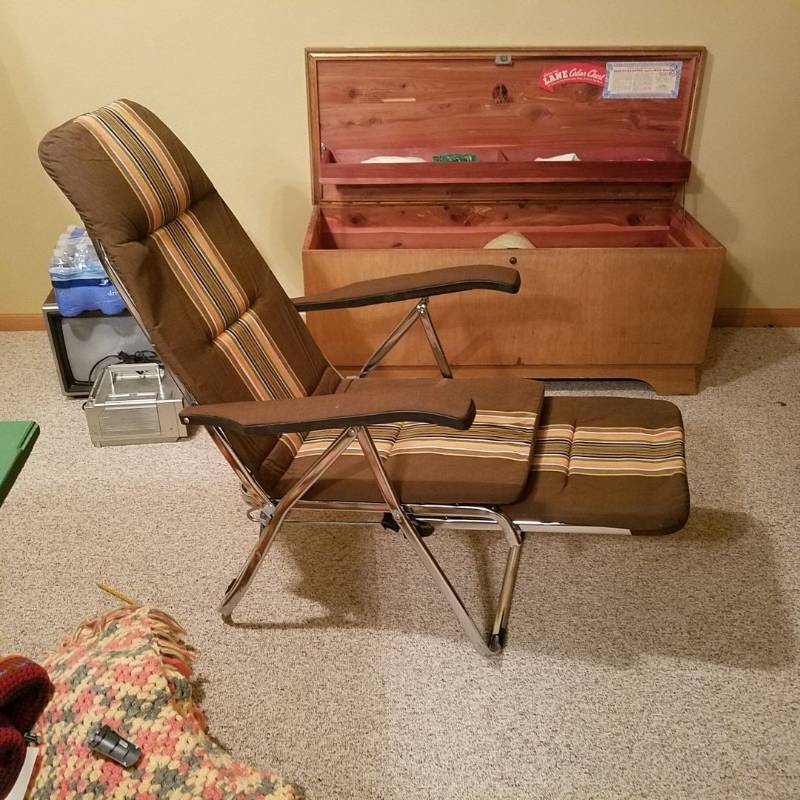 lot 6974 image: lounge chair