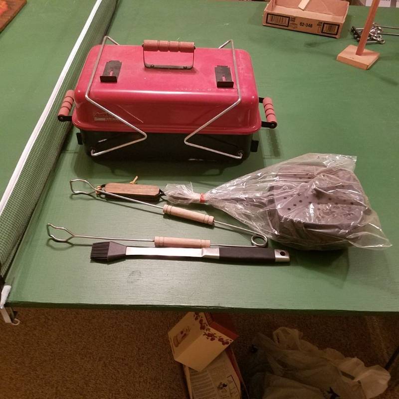 lot 6976 image: Grill popcorn popper and Grill tools