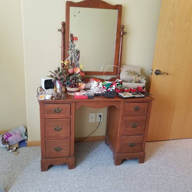 lot 6987 image: vanity with mirror- no contents