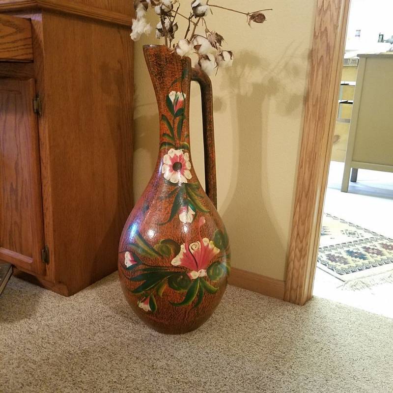 lot 7015 image: Big Pitcher