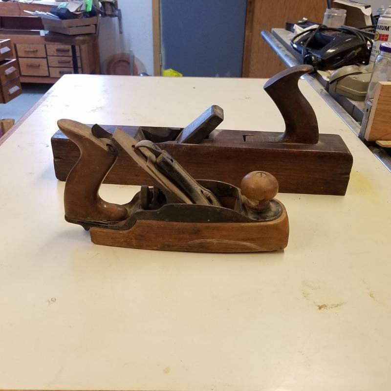 lot 7049 image: 2 wood planes