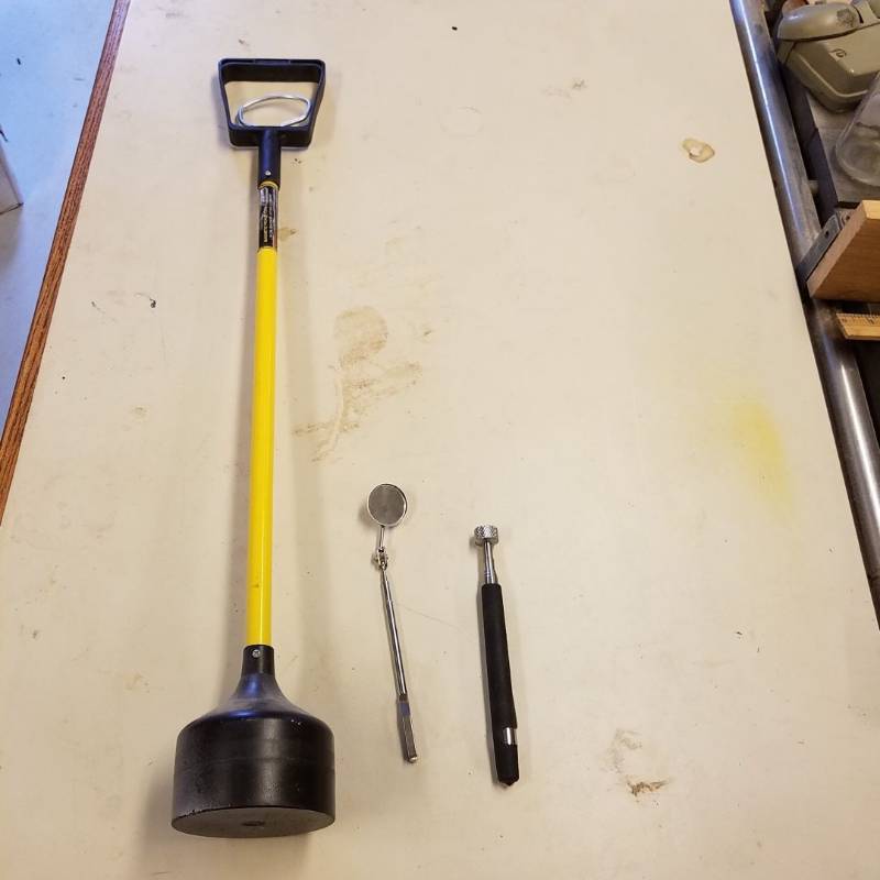 lot 7065 image: magnetic pick up tools and mirror