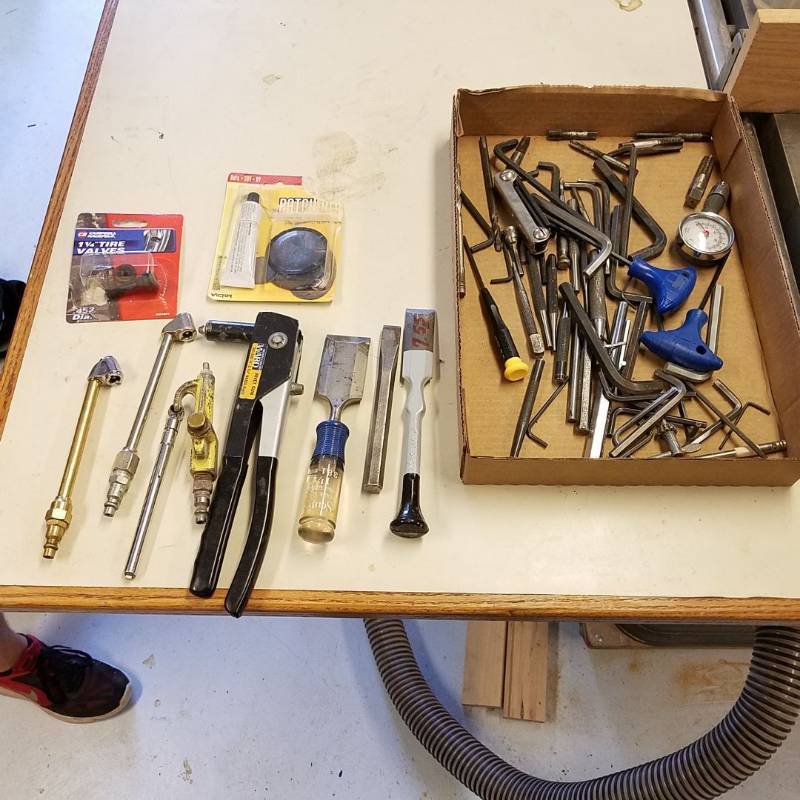 lot 7096 image: assorted Allen wrenches, air accessories and more