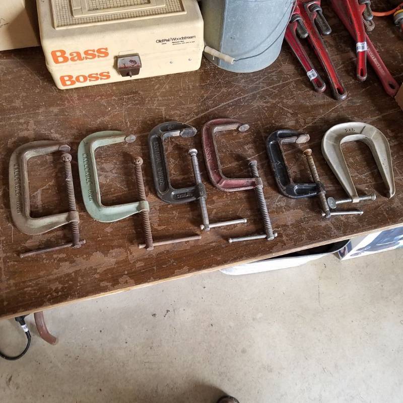 lot 7123 image: assorted C clamps