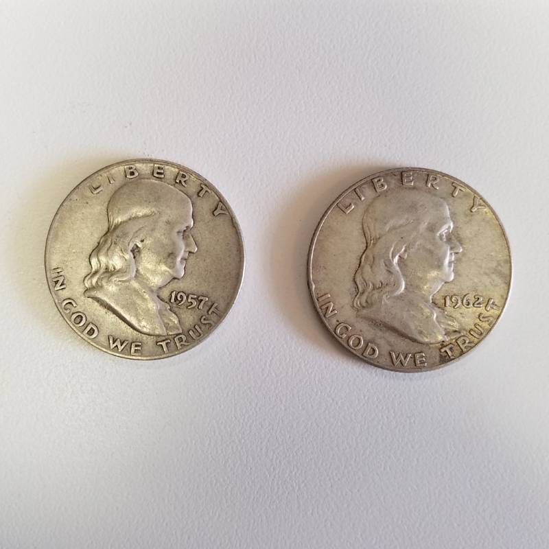 lot 7173 image: 2 Franklin half dollars 1957 D, 1962 d