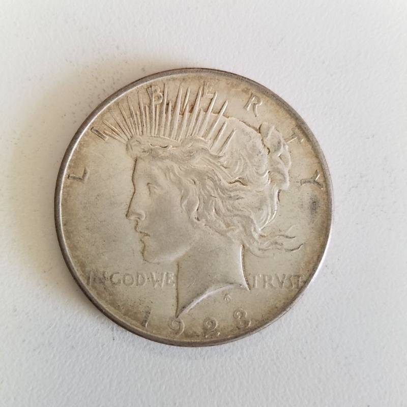 lot 7184 image: 1923 D Silver peace dollar