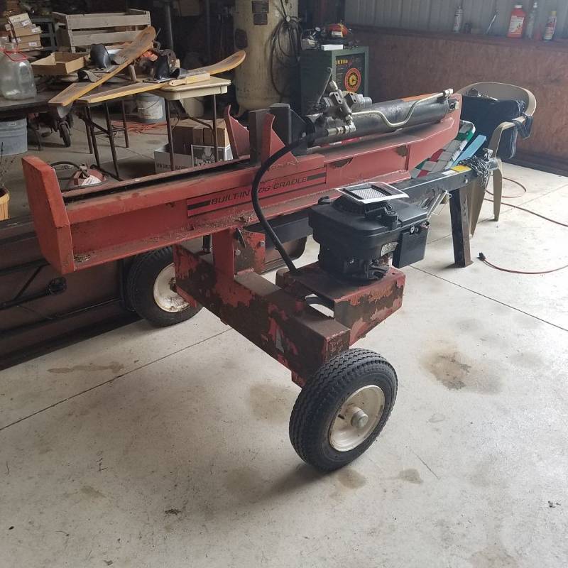 lot 7203 image: Log Splitter - needs carborator work