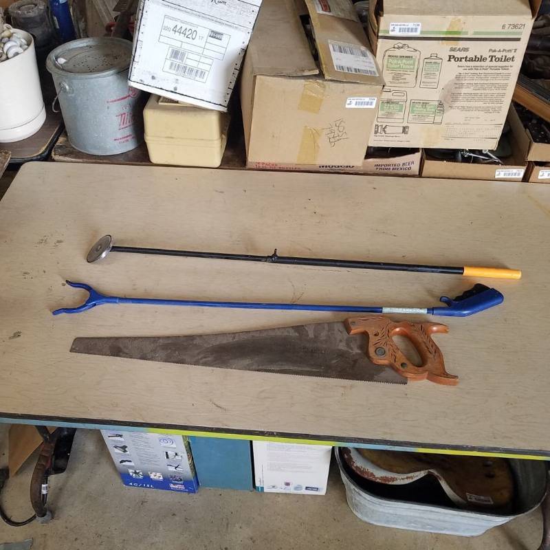lot 7216 image: saw, 36-inch pick up and reach tool, magnetic pickup stick
