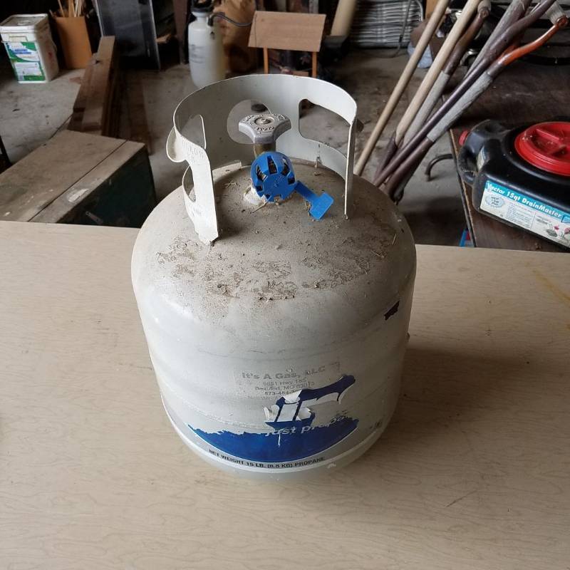 lot 7237 image: LP tank with OPD valve - appears full