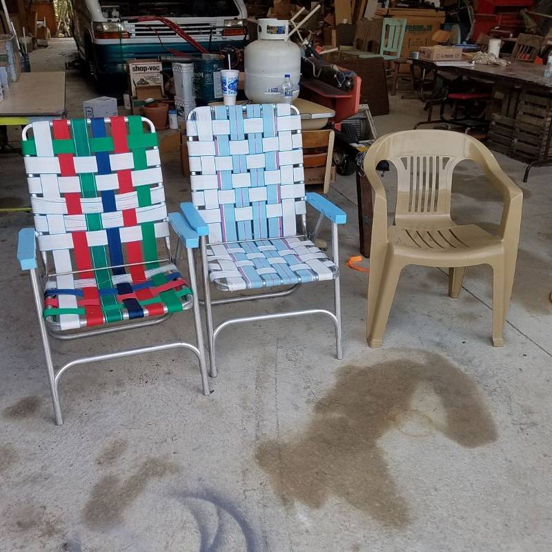 lot 7297 image: 3 lawn chairs