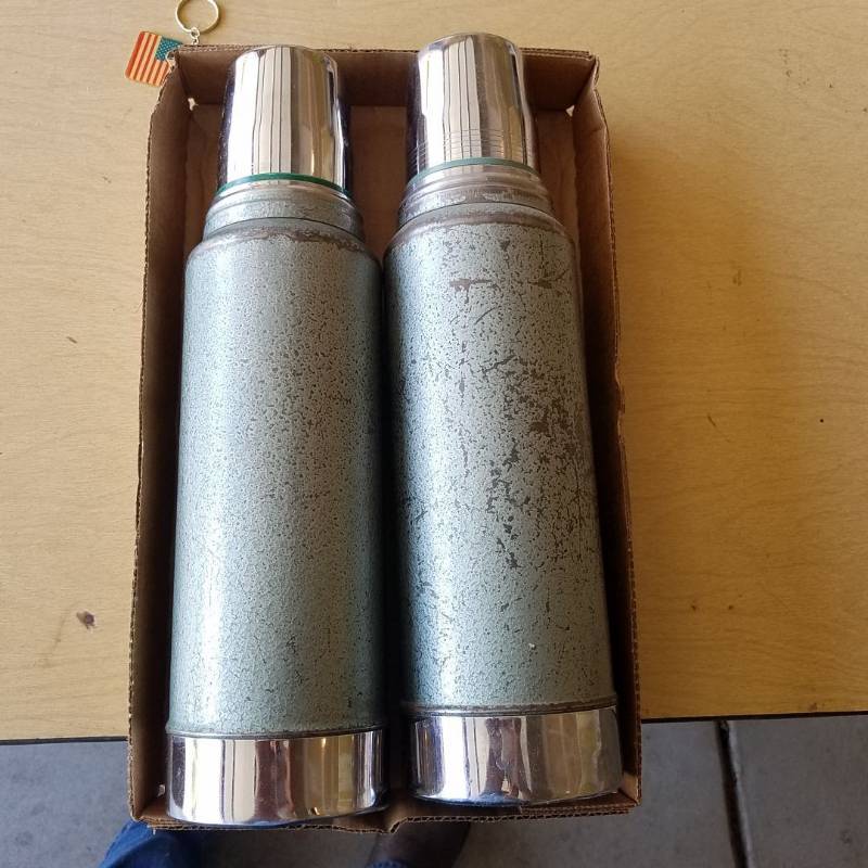 lot 7304 image: 2 thermos