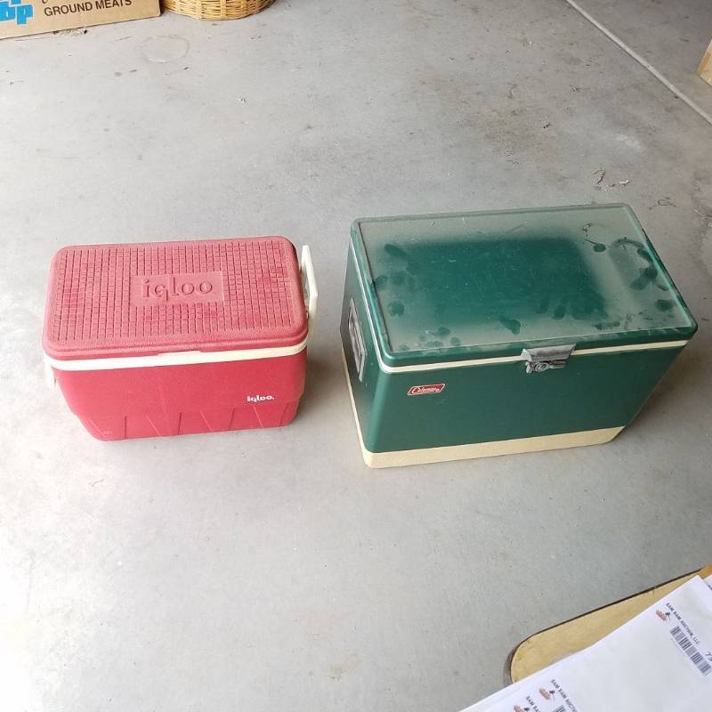 lot 7318 image: assorted coolers