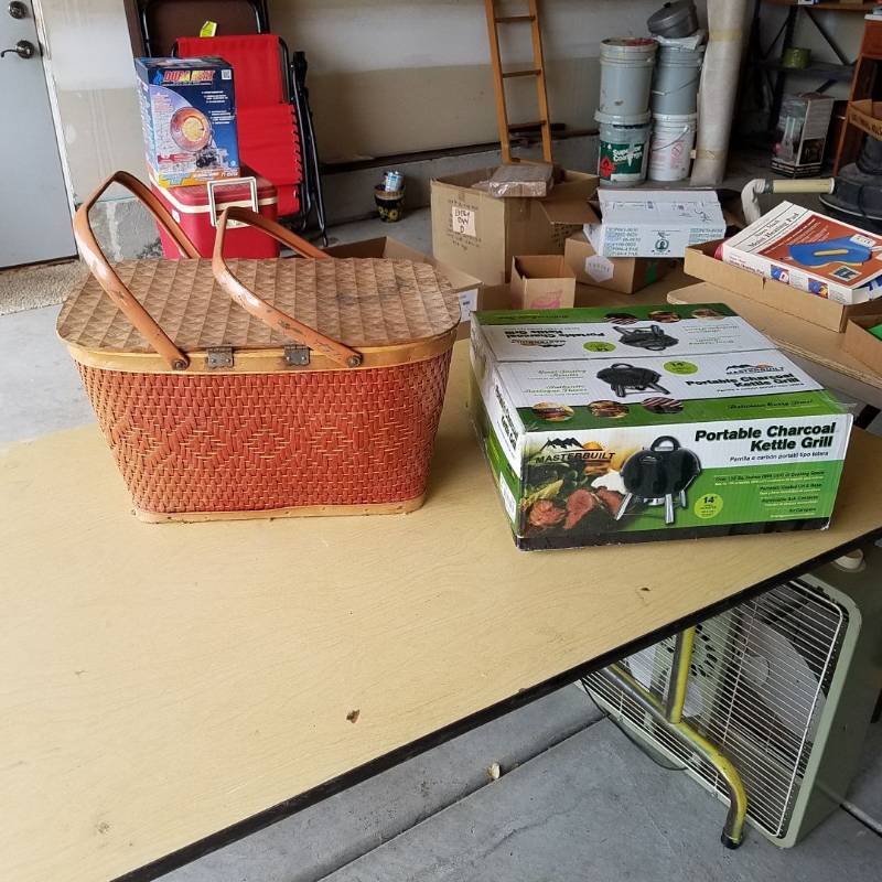 lot 7320 image: picnic basket and portable charcoal Kettle Grill
