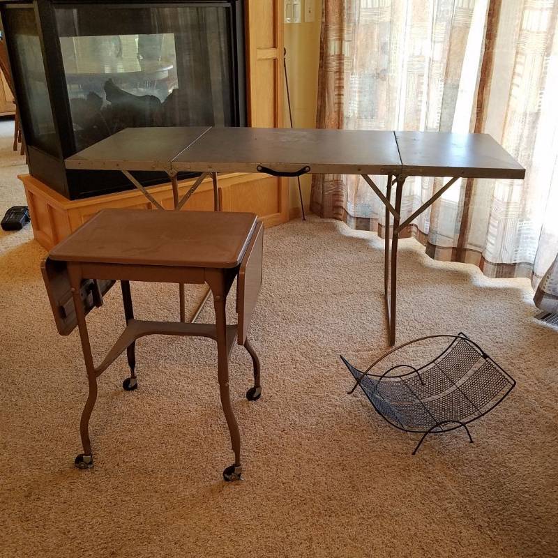lot 7370 image: metal typing desk, metal folding table, magazine rack