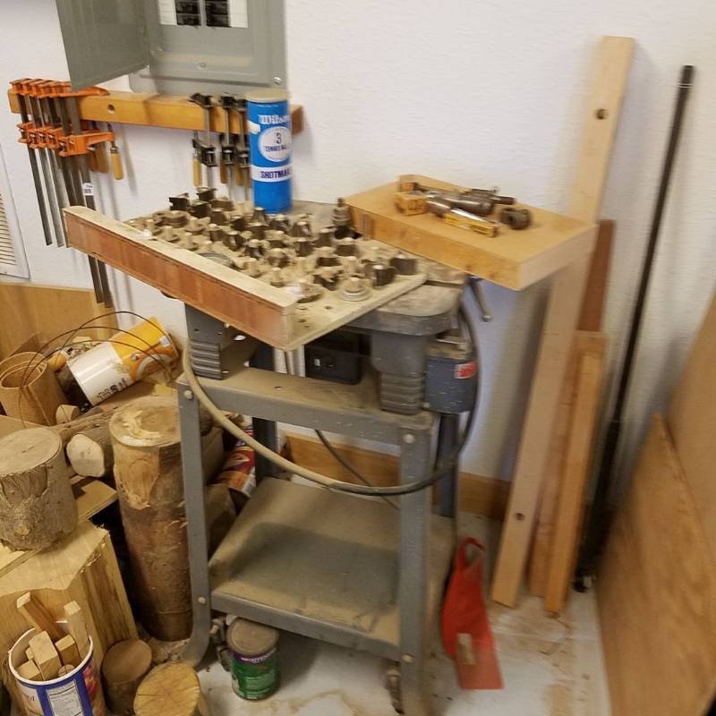 lot 7376 image: router with bits
