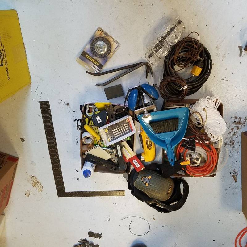 lot 7384 image: assorted electrical cords, catch all lot