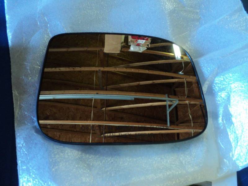 lot 9073 image: Napa Solutions replacement mirror, plastic backing 730-7142