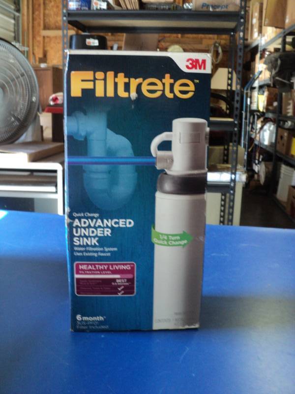 lot 9115 image: Filtrete Advanced Under Sink Water Filtration System 3US-PF01, installation kit plus filter