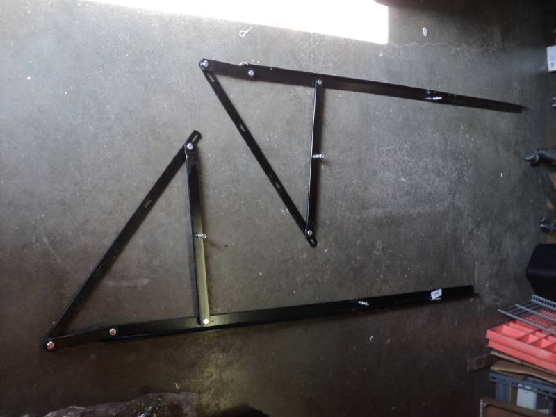 lot 9204 image: (2) ct lot steel awning brackets, 5 long, black no additional hardware