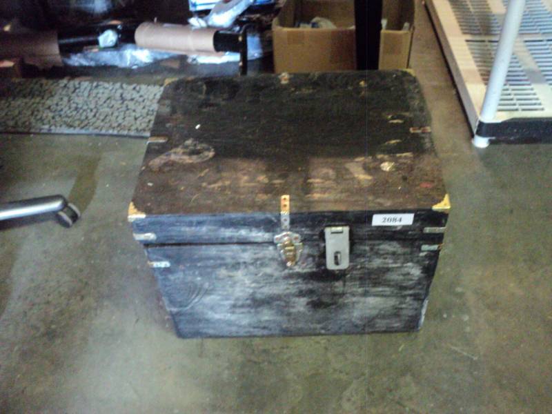 lot 9211 image: Wooden Camp Box with wooden tray, 16 x 21 x 16, used, water damage, will need to be cleaned and painted