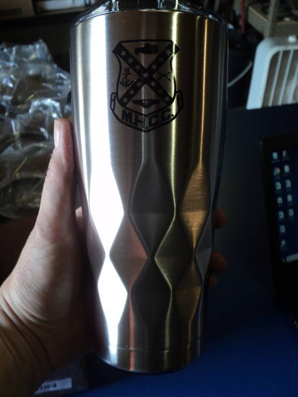 lot 9216 image: (15) ct lot insulated Cups, 22 oz