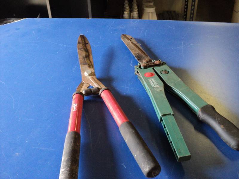 lot 9219 image: (2) ct lot pruning shears, Bond, snap cut, used
