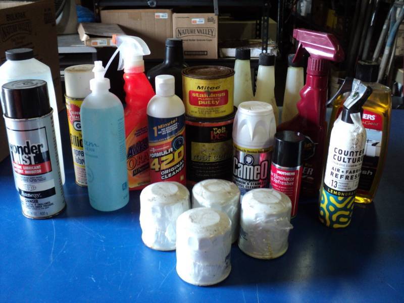 lot 9227 image: Mixed lot automotive household liquids, cleaners, filters and more Over 20 pieces