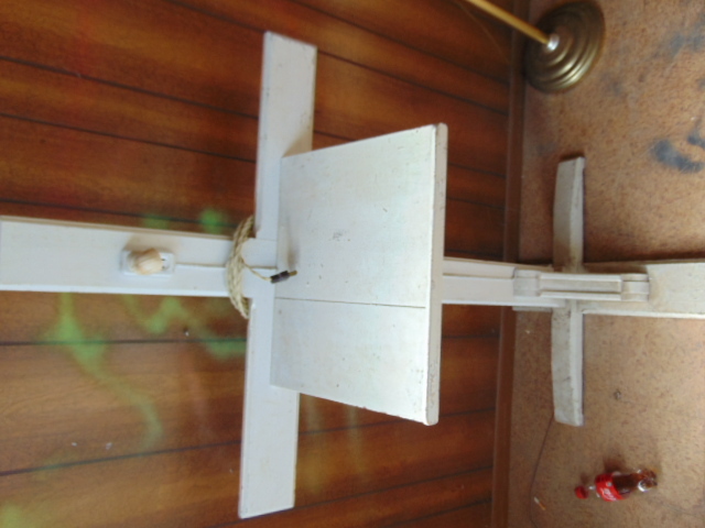 lot 18794 image: Lighted podium