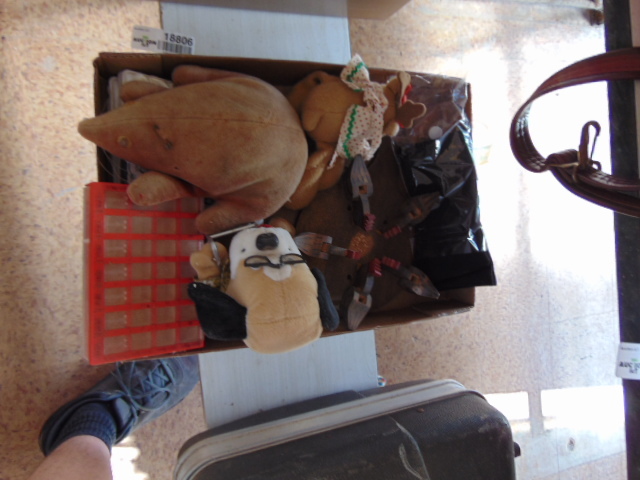 lot 18804 image: Misc. lot