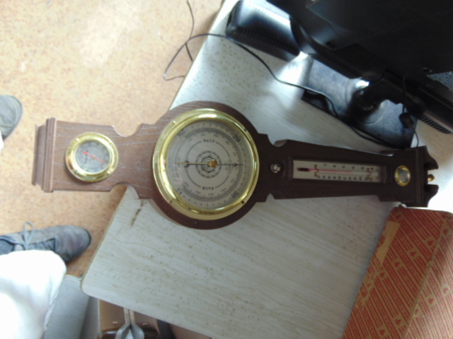 lot 18818 image: Temperature and barometer gauges