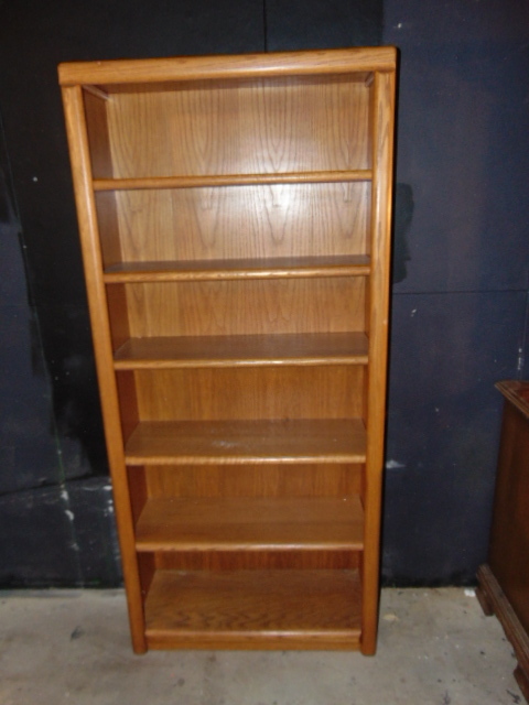 lot 18824 image: 6 shelf solid wood book case