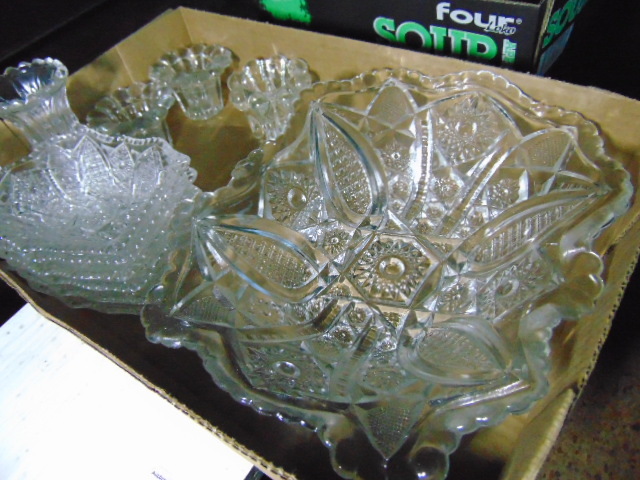 lot 18842 image: crystal glassware