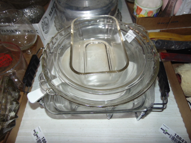 lot 18845 image: Pyrex and Corning Ware